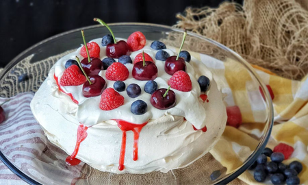 La imperdible receta de la pavlova australiana. La imperdible receta de la pavlova australiana.