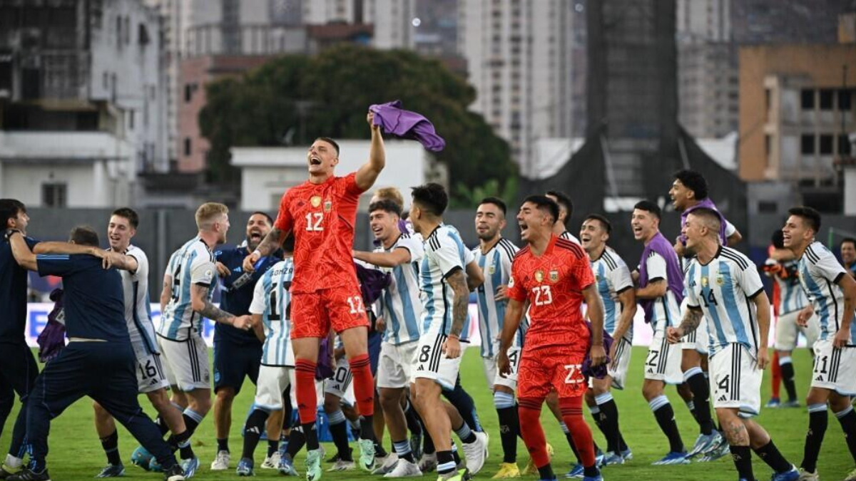 Ya está la lista de convocados de los futbolistas que representarán a la Selección Argentina en París 2024.