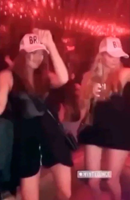 En un reconocido boliche de Miami, Barbie festejó su despedida de soltera.