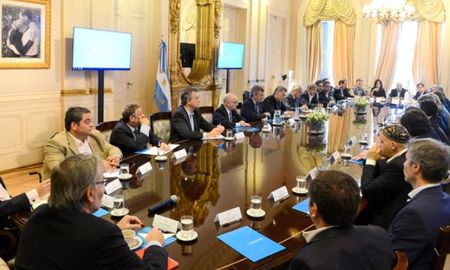 mauricio macri se reune con su gabinete y dara una conferencia de prensa mauricio macri se reune con su gabinete y dara una conferencia de prensa