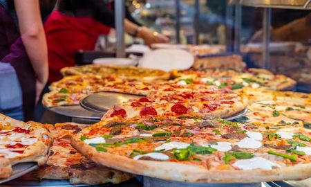 Este 21 de febrero, Esperanza celebra la Fiesta Italiana de la Pizza con música, baile y gastronomía típica en el Centro Cultural Dante Alighieri. (Imagen Ilustrativa) Este 21 de febrero, Esperanza celebra la Fiesta Italiana de la Pizza con música, baile y gastronomía típica en el Centro Cultural Dante Alighieri. (Imagen Ilustrativa)