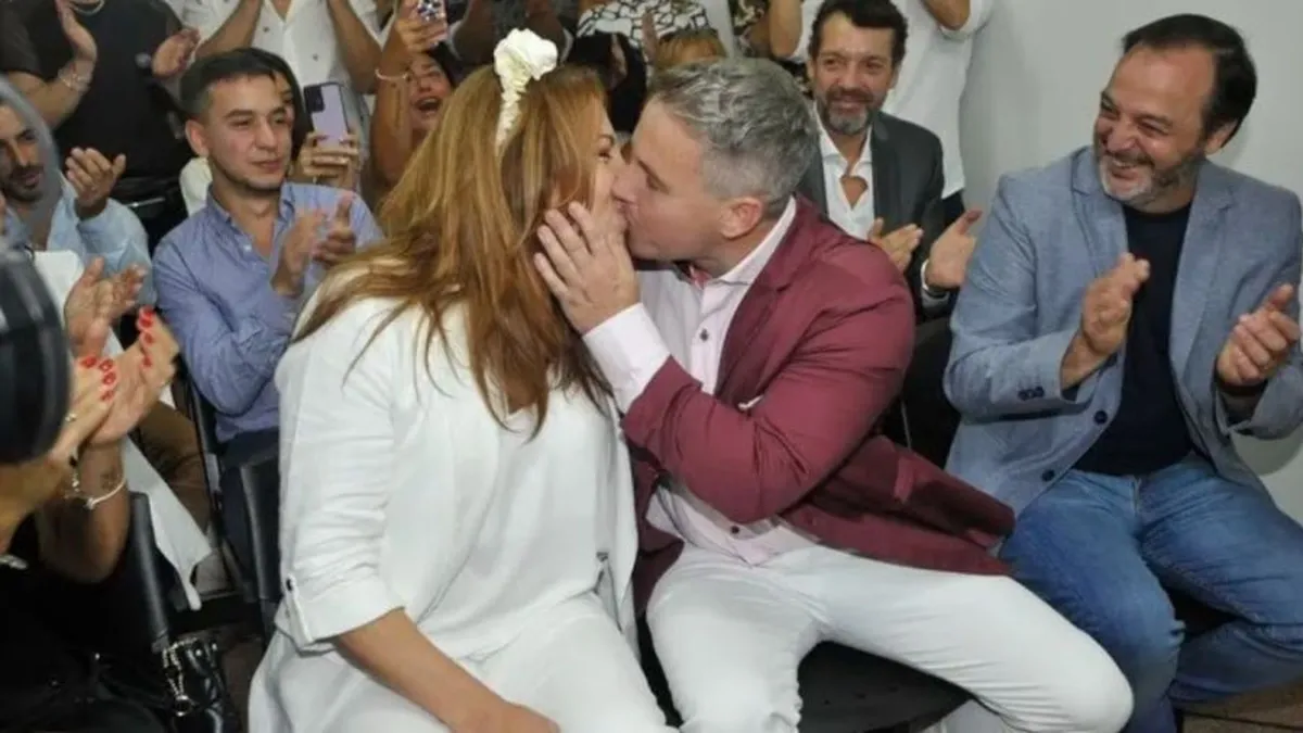 Lizy Tagliani y Sebastián Nebot recién casados.
