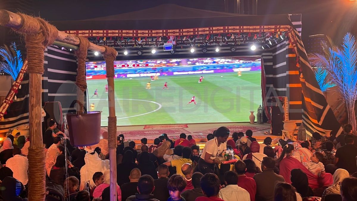 El equipo de AIRE en Qatar probó las comidas tradicionales en la fan