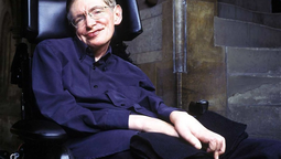 Stephen Hawking advirtió en 2014 que una inteligencia artificial podría superar al ser humano.