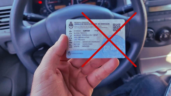 No hay más cédula azul: cómo autorizar a otra persona a manejar un auto