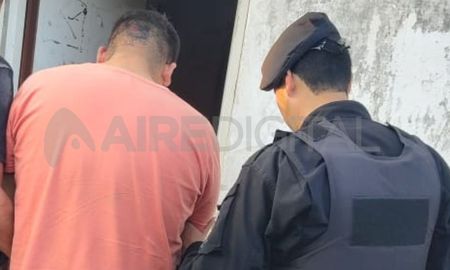 Borrego se entregó a la policía el lunes por la tarde. Borrego se entregó a la policía el lunes por la tarde.