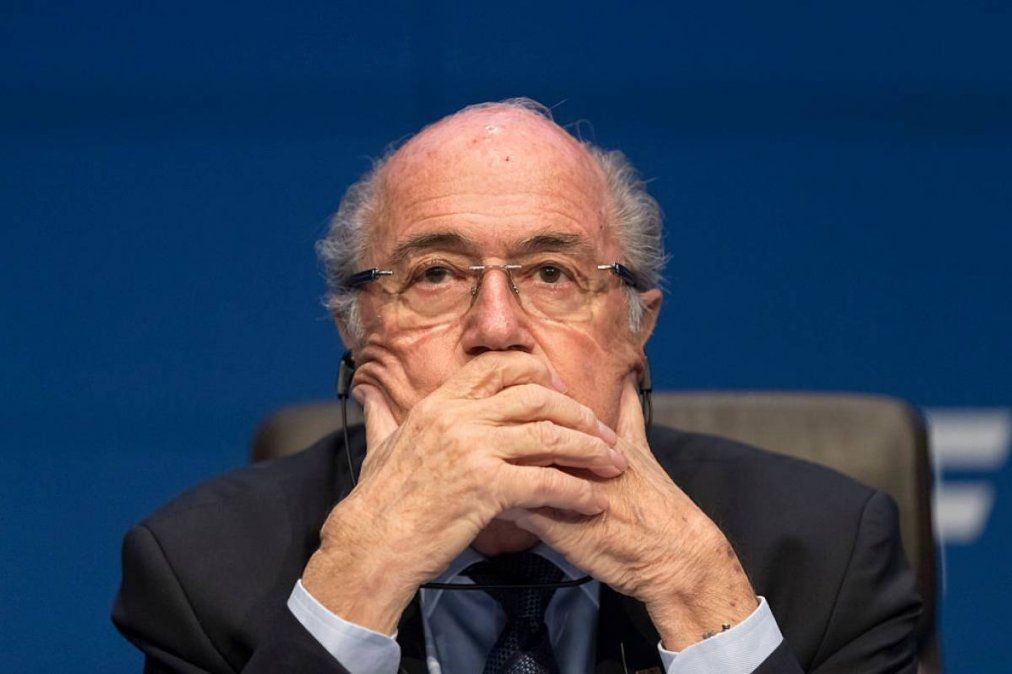 El expresidente de la FIFA se encuentra internado con pronóstico reservado.