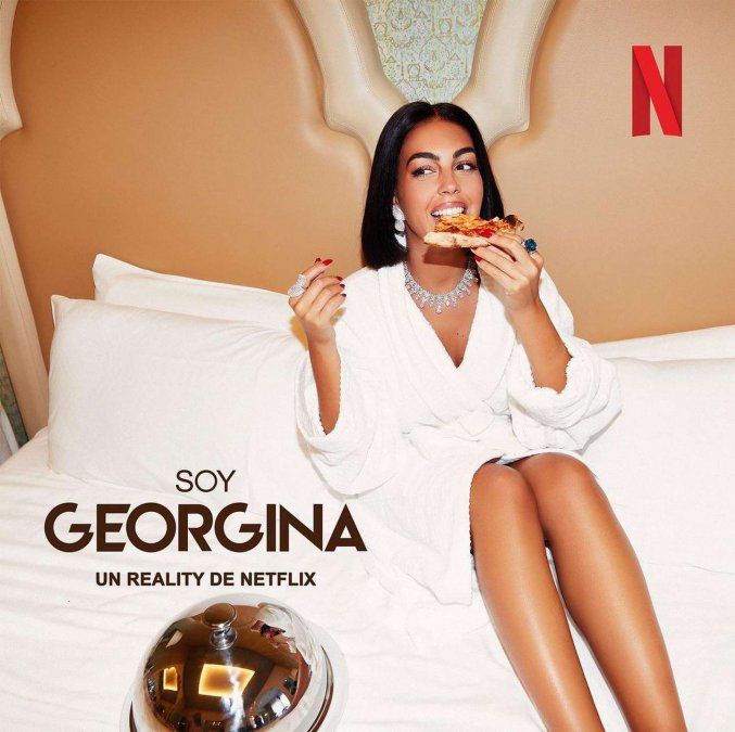 Presenta su nuevo reality show en Netflix y arrasa con los likes en redes.