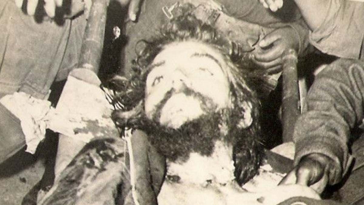 Una de las fotos originales guardadas en una casa familiar del pueblo español.