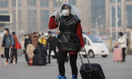 Beijing sufre un nuevo brote de coronavirus y crece la alarma mundial. Beijing sufre un nuevo brote de coronavirus y crece la alarma mundial.