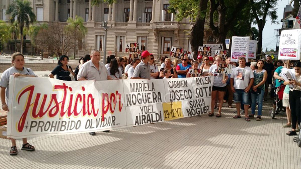 La familia de los cinco asesinados por el penitenciario Facundo Sol&iacute;s ser&aacute;n querellantes en la causa seguida contra dos polic&iacute;as