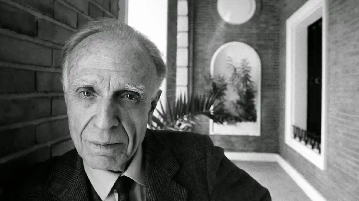 Adolfo Bioy Casares falleci&oacute; un 8 de marzo de 1999, a los 84 a&ntilde;os, a consecuencia de una falla multiorg&aacute;nica derivada de su deteriorado estado general.