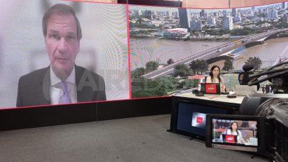 En una entrevista en AIRE, el neurólogo Conrado Estol advirtió que el covid definitivamente no terminó.&nbsp;