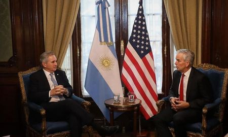 Pablo Quirno junto a Jeffrey Goettman. Pablo Quirno junto a Jeffrey Goettman.