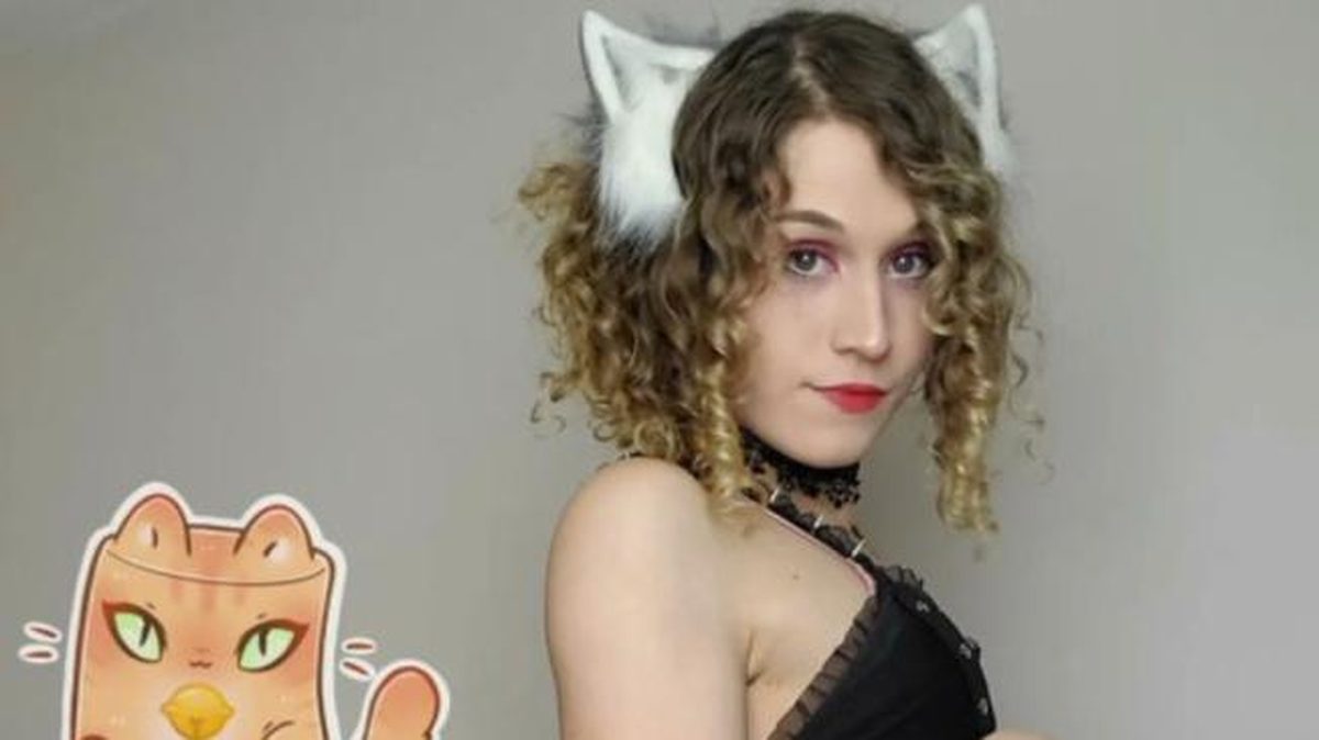 Lucy Anne ha tenido que bloquear a personas que le piden contenido sexual explícito. 