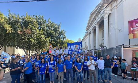 Rodrigo Alonso analizó el impacto del paro docente en Santa Fe, durante la movilización a Casa de Gobierno. Rodrigo Alonso analizó el impacto del paro docente en Santa Fe, durante la movilización a Casa de Gobierno.
