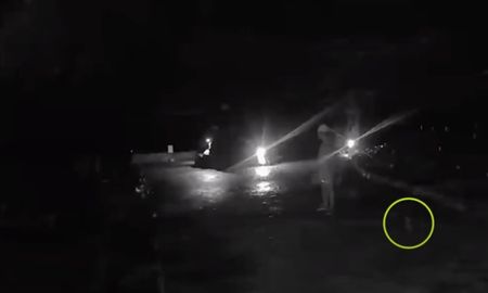 Ambos no entienden muy bien qué está pasando. Ambos no entienden muy bien qué está pasando.