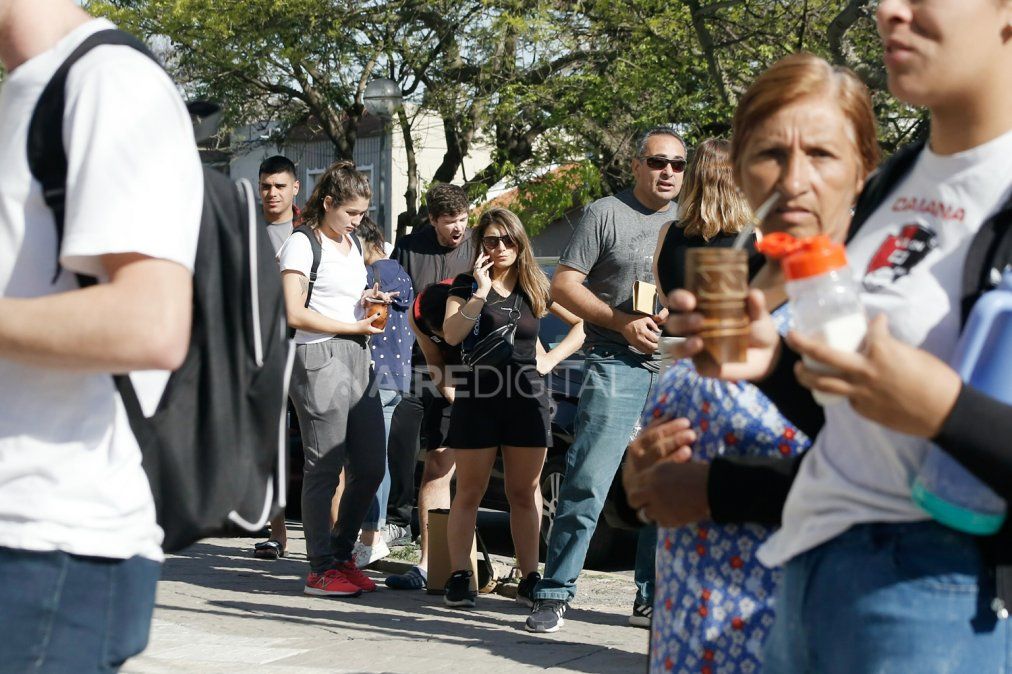 Con la ilusión de ganar la Copa Sudamericana, los hinchas de Colón se preparan para viajar a Paraguay