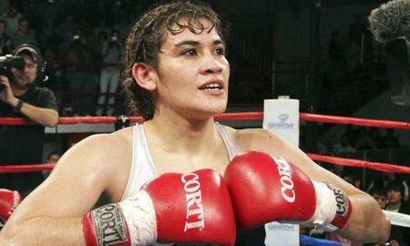 La boxeadora formoseña, Marcela Tigresa Acuña, está internada y el test de coronavirus le dio negativo. La boxeadora formoseña, Marcela Tigresa Acuña, está internada y el test de coronavirus le dio negativo.