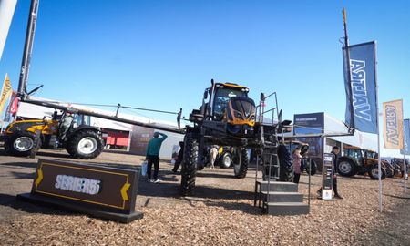 El producto estrella de Valtra en esta Agroactiva 2025: su nueva pulverizadora. El producto estrella de Valtra en esta Agroactiva 2025: su nueva pulverizadora.