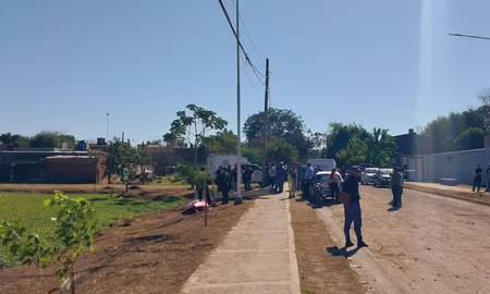 El cuerpo de Johana González fue hallado descuartizado en Chaco, tras más de diez días de búsqueda. El cuerpo de Johana González fue hallado descuartizado en Chaco, tras más de diez días de búsqueda.