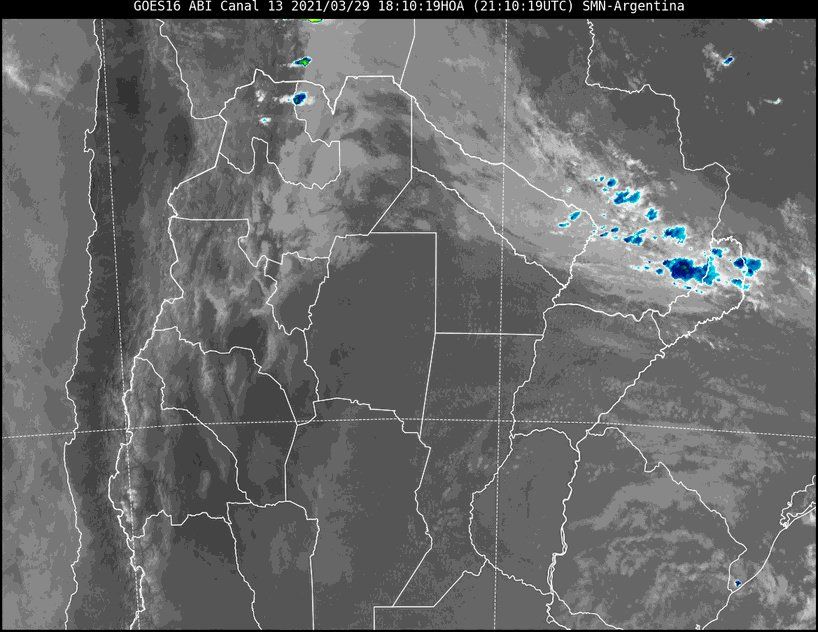 Imagen satelital del tiempo a las 18.10 horas del lunes.