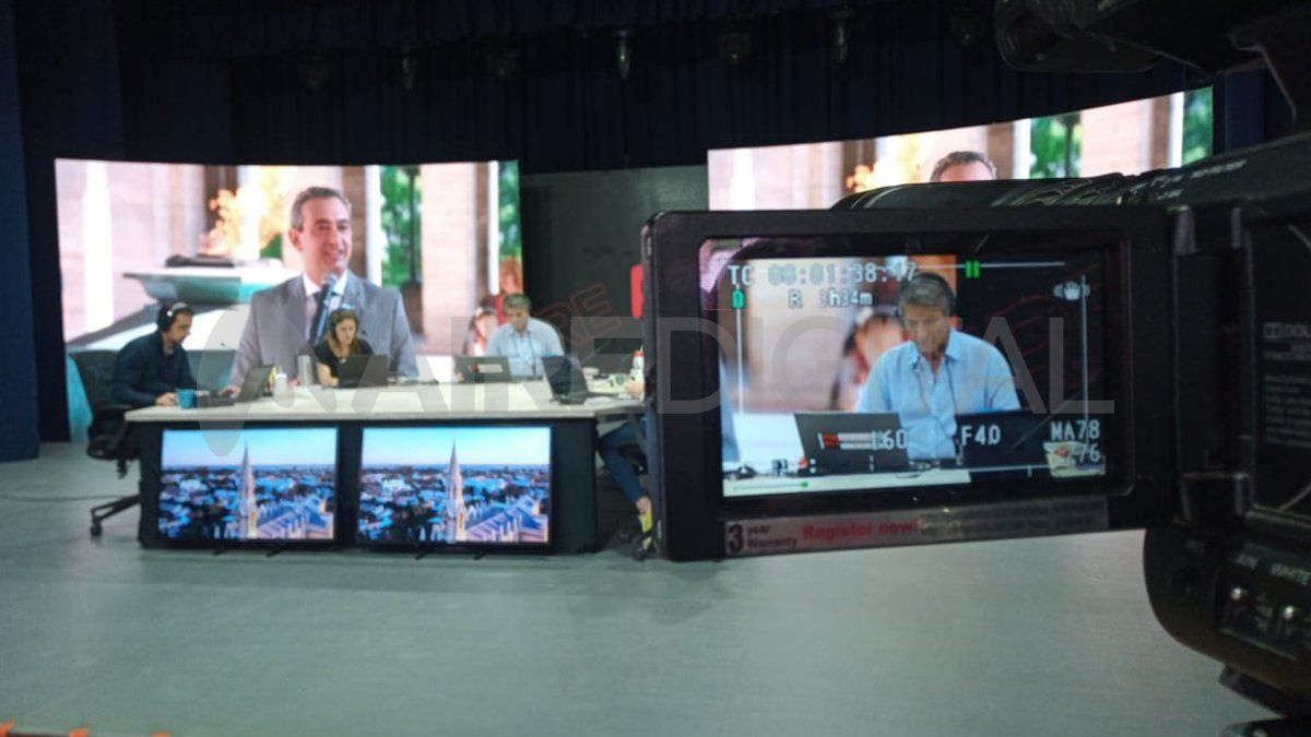 En diálogo con el periodista Luis Mino, el intendente de Rosario, Pablo Javkin reflexionó en torno a la situación sanitaria que atraviesa la ciudad que dirige.