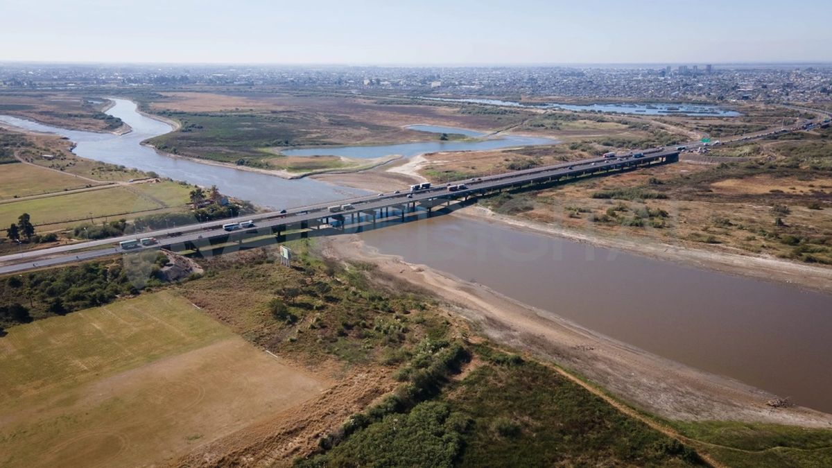 Puente de la autopista sobre el río Salado. (Foto de archivo) Puente de la autopista sobre el río Salado. (Foto de archivo)