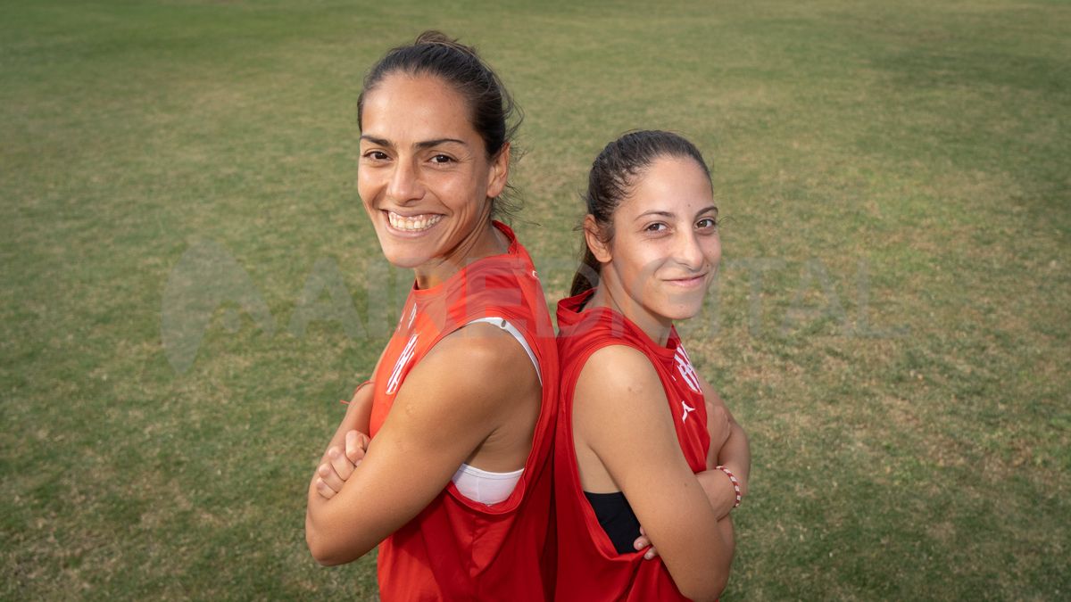 Melina Reus y Delfina Tudino, las goleadoras del debut soñado del plantel femenino de Unión en un torneo AFA.