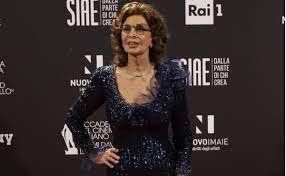 Sophia Loren ganó el premio David de Donatello como "Mejor actriz" a los 86 años.