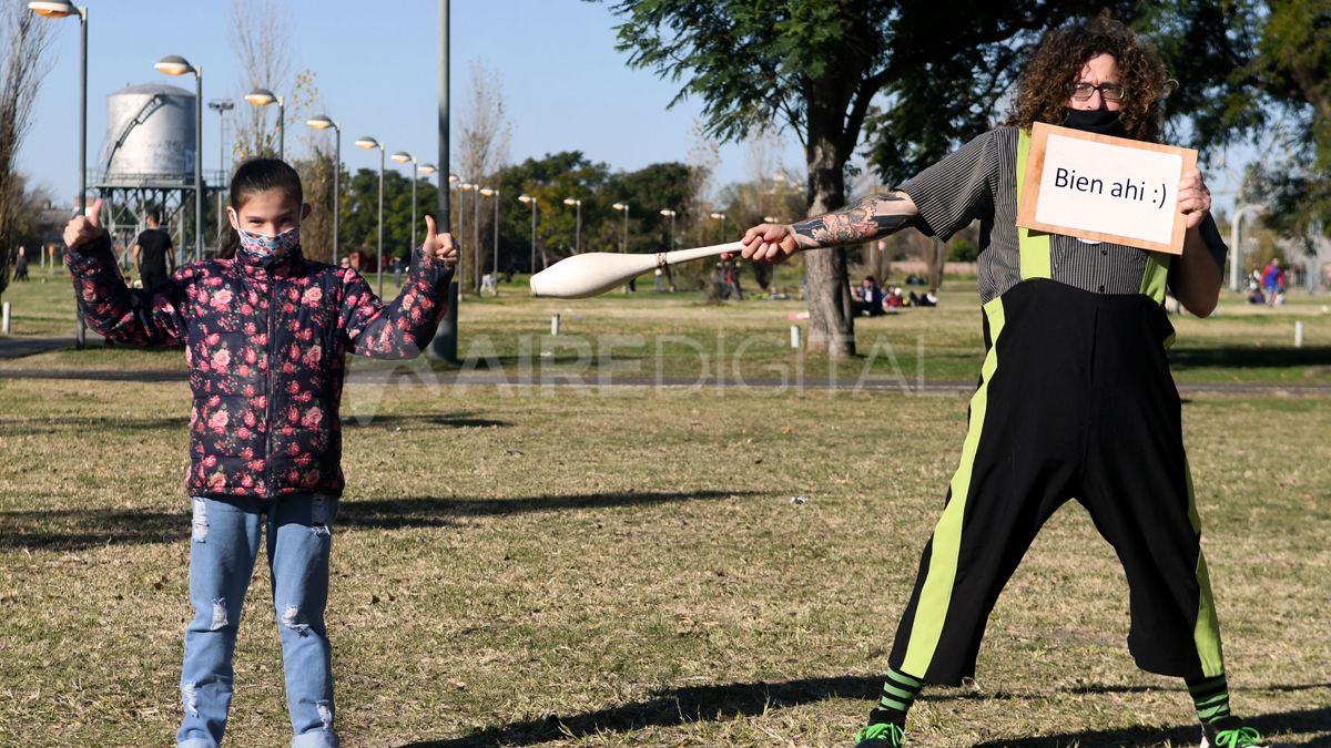 Artistas promocionan las medidas de distanciamiento social