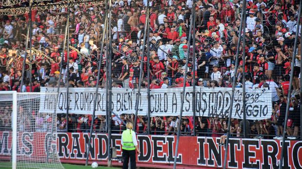 Newells recordó a Gustavo Raggio en el banderazo previo al clásico frente a Rosario Central.