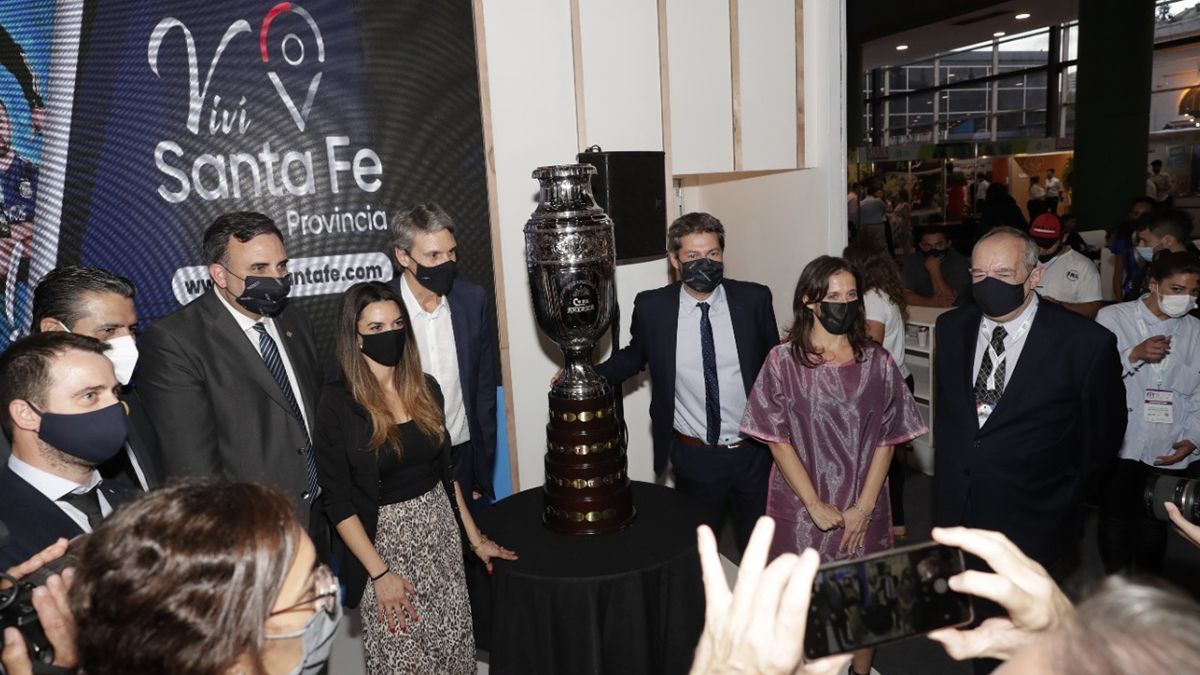 El stand de la provincia de Santa Fe forma parte de la región Litoral, a la cual también pertenecen otras cinco provincias. 