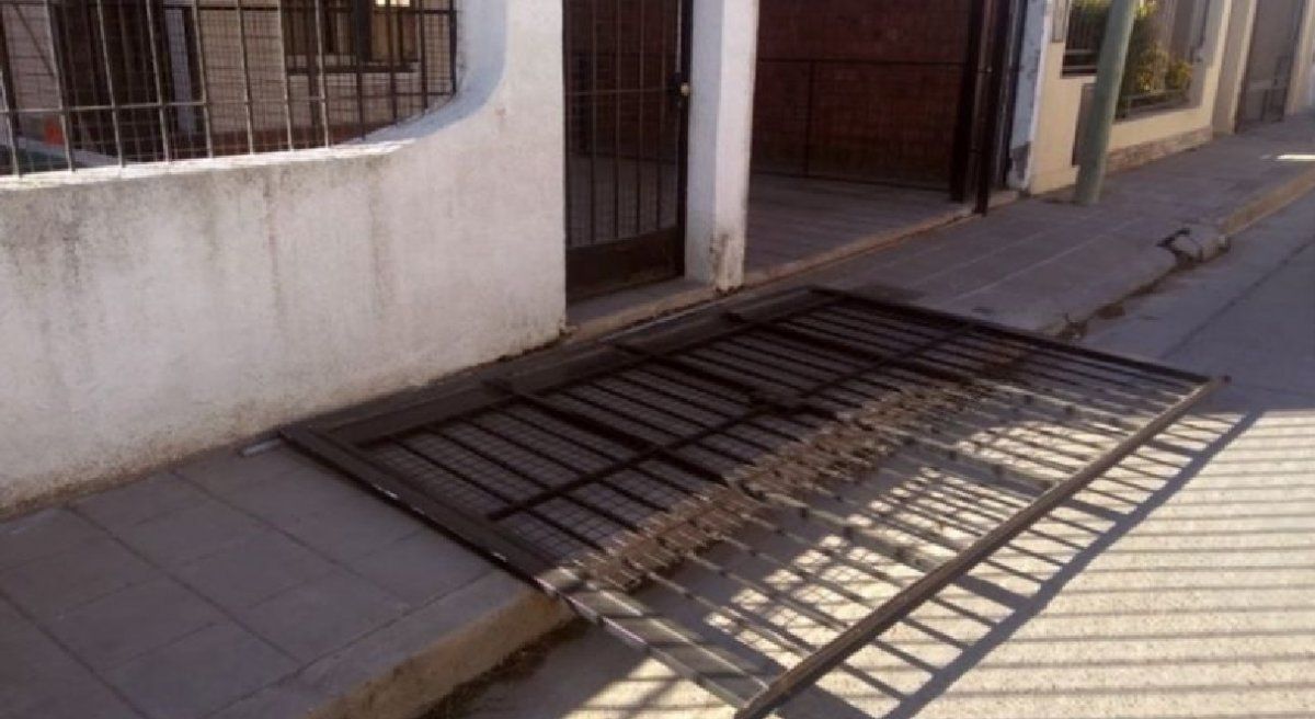 Conmoción: una beba de 2 años fue aplastada por un portón