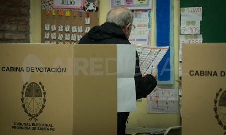 encuestas revelan que la intencion de voto de los santafesinos se inclina a candidatos oficialistas encuestas revelan que la intencion de voto de los santafesinos se inclina a candidatos oficialistas