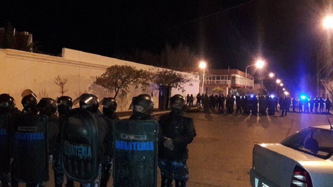 Chubut: violenta represión a docentes