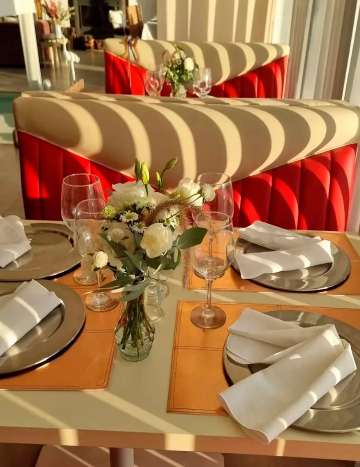 Guido Süller es el anfitrión de "Demasiado Restó". Guido Süller es el anfitrión de "Demasiado Restó".