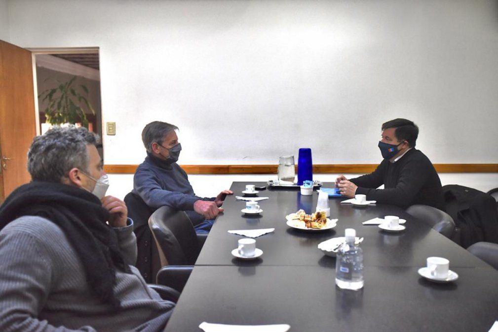 Emilio Jatón se reunió con el presidente de Assa para Hugo Morzán.