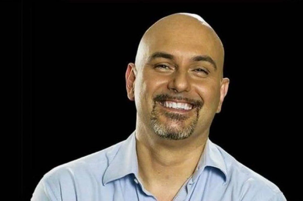 Murió de covid-19 un reconocido antivacunas y negacionista que creía que el virus era una mentira