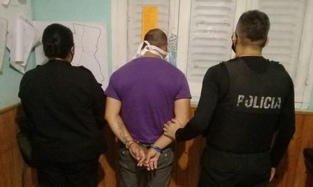 El sospechoso quedó detenido a disposición del fiscal González, quien investiga el homicidio El sospechoso quedó detenido a disposición del fiscal González, quien investiga el homicidio
