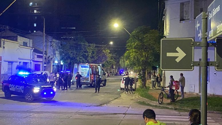 Un hombre murió tras sufrir una descompensación mientras conducía su vehículo en barrio Candioti