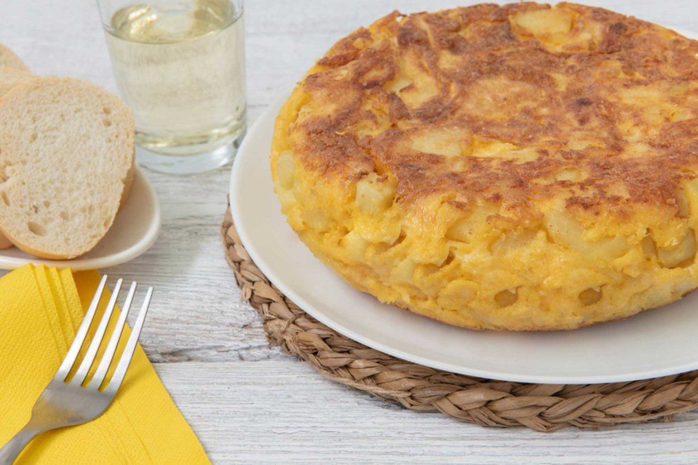 Tortilla de papas una receta súper fácil y tips para que salga perfecta