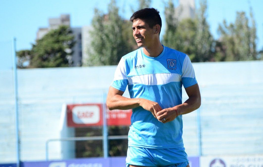 Bruno Sepúlveda, de 28 años, es el delantero que tiene posibilidades de llegar a Colón proveniente de Estudiantes de Río Cuarto.