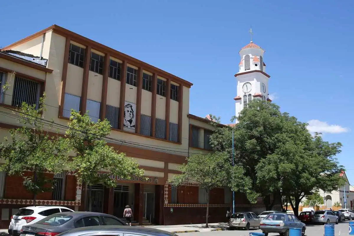 Escándalo en un colegio religioso de General Roca: vio a dos estudiantes teniendo relaciones y una docente le pidió que guarde silencio