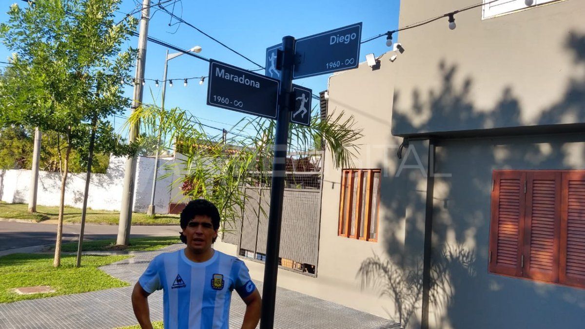 En Santa Fe, un vecino nombró a su esquina como Diego Maradona