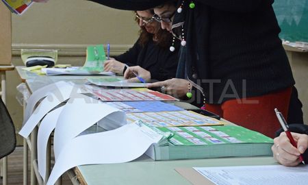 Las elecciones santafesinas se realizan con el sistema de boleta única. Las elecciones santafesinas se realizan con el sistema de boleta única.