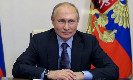 El partido del presidente ruso, Vladimir Putin, revalidó la mayoría de las bancas legislativas. El partido del presidente ruso, Vladimir Putin, revalidó la mayoría de las bancas legislativas.