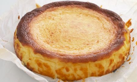La receta fácil para hacer una torta de queso con solo 4 ingredientes.