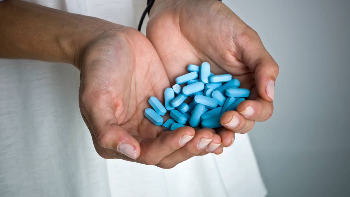 Trabaja en una farmacia y contó las distintas maneras en las que le piden viagra: Dame cartucho para la pistola&nbsp;