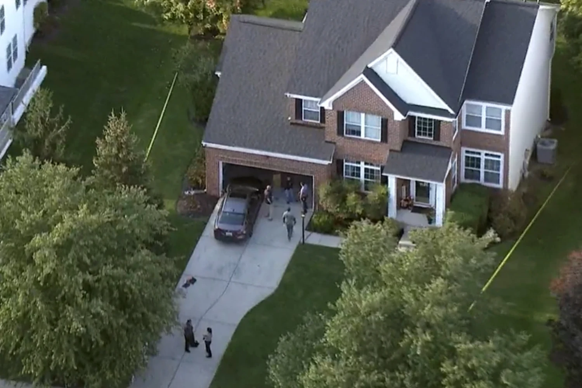 Jeffrey Burnham, de 46 años, ha sido detenido por los asesinatos a disparos el pasado jueves de su hermano, Brian Robinette, y su cuñada, Kelly Sue Robinnette.